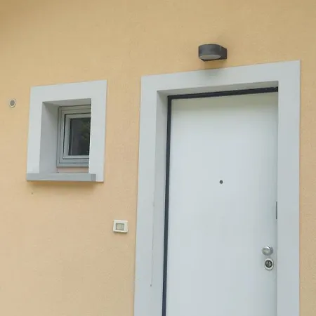 Casa Fontanera גראבדונה