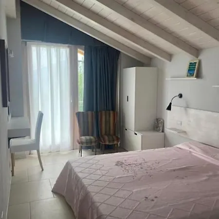Casa Fontanera 게스트하우스 그라베도나